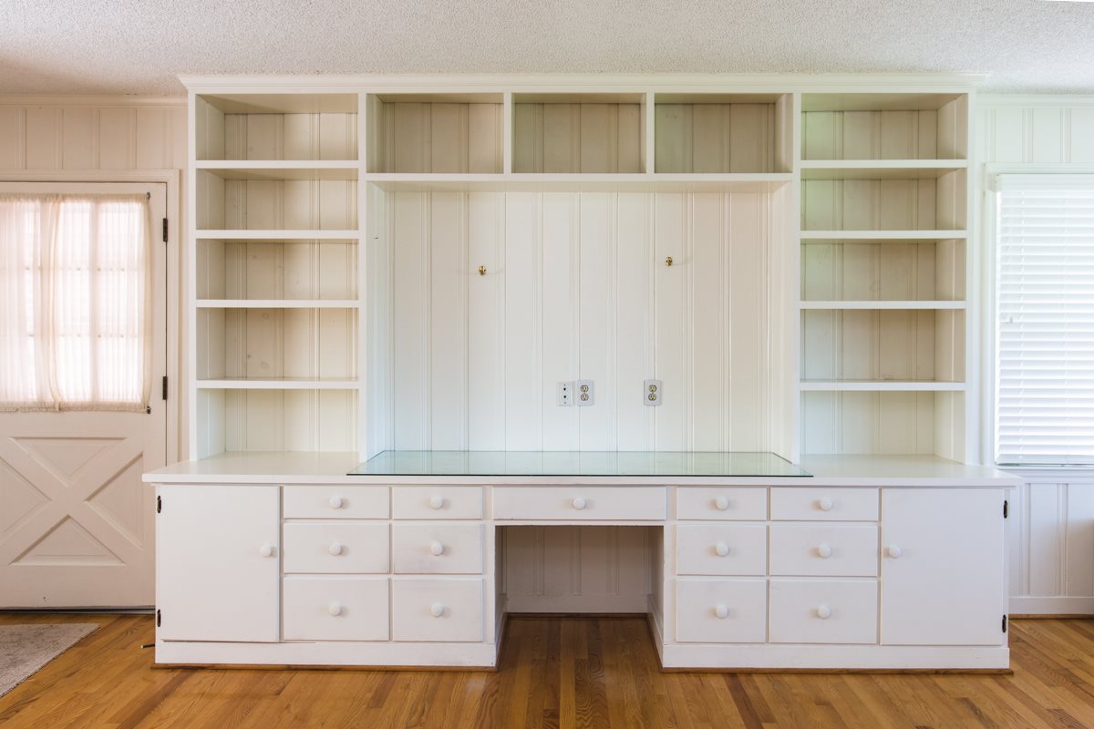 868 Todd Road Mount Sidney, VA 24467 - Photo 18 of 47 a view of cabinets and wooden floor