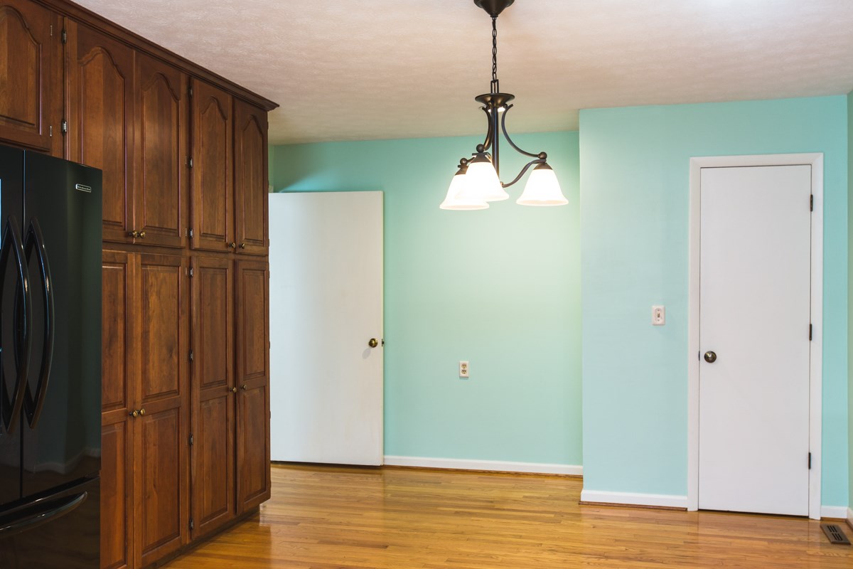 868 Todd Road Mount Sidney, VA 24467 - Photo 9 of 47 a view of a livingroom with closet area
