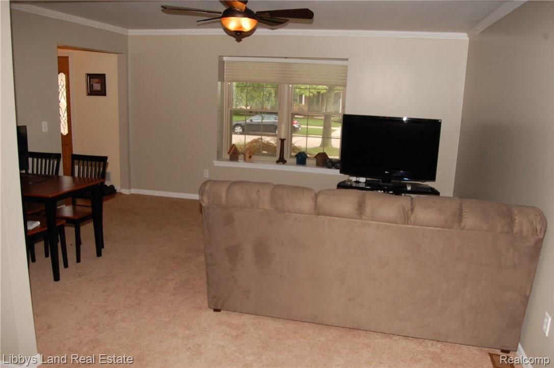 21382 Hall Road Trenton, MI 48183 - Photo 12 of 55 Living Room 3