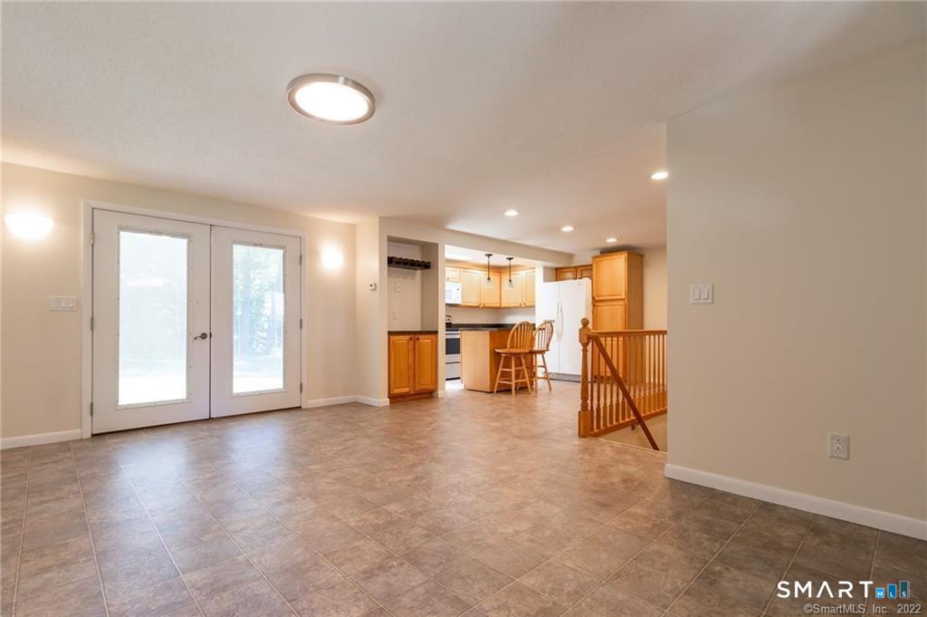 10 Tanglewood Road Farmington, CT 06032 - Photo 12 of 40 Gallery Image 12