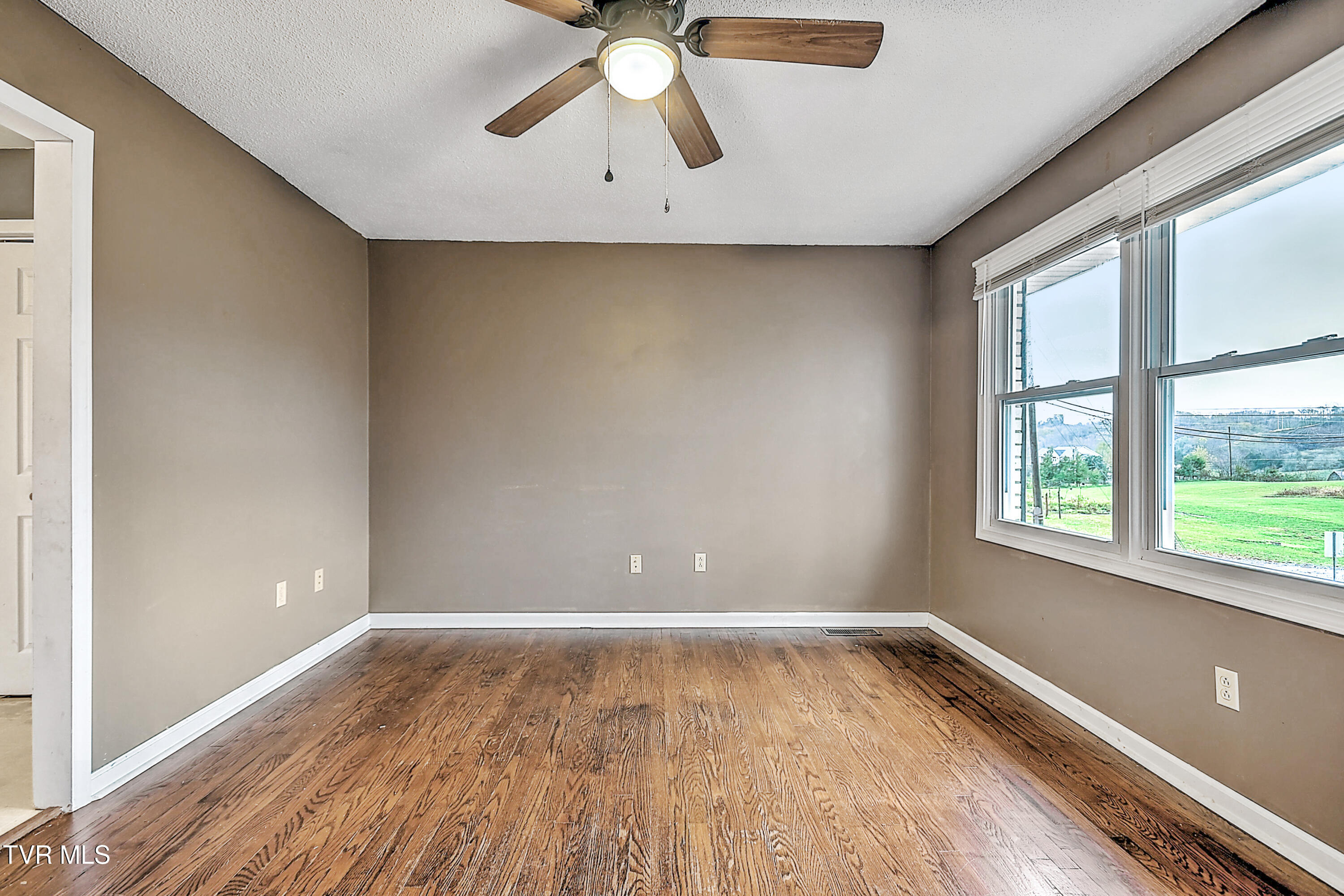 25168 Watauga Road Abingdon, VA 24211 - Photo 4 of 34 25168 Watauga DB-10