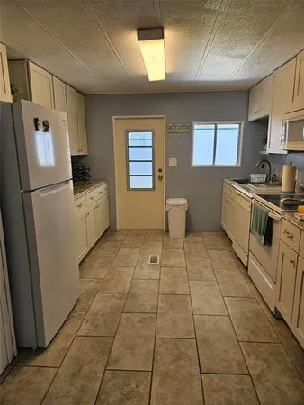 $1,650 | 373 Majesty Drive, Unit 373, Clearwater, FL 33761