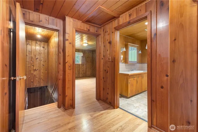 $724,950 | 34412 Mountain Highway East, Eatonville, WA 98328