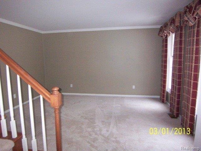 5215 Ridge Trail North Clarkston, MI 48348 - Photo 8 of 12 Library.jpg