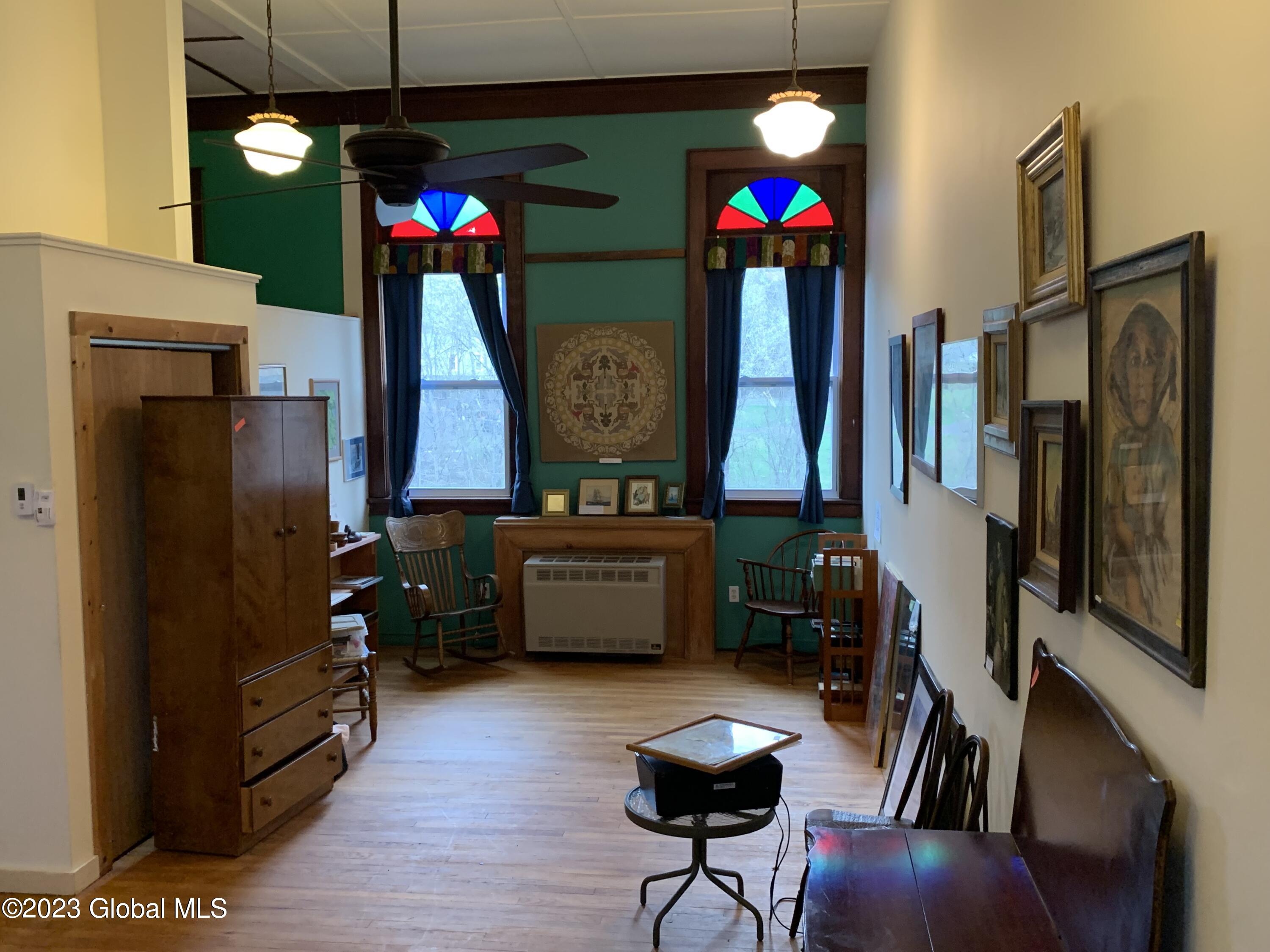36 Tayer Road East Nassau, NY 12062 - Photo 14 of 34 Joan main living room