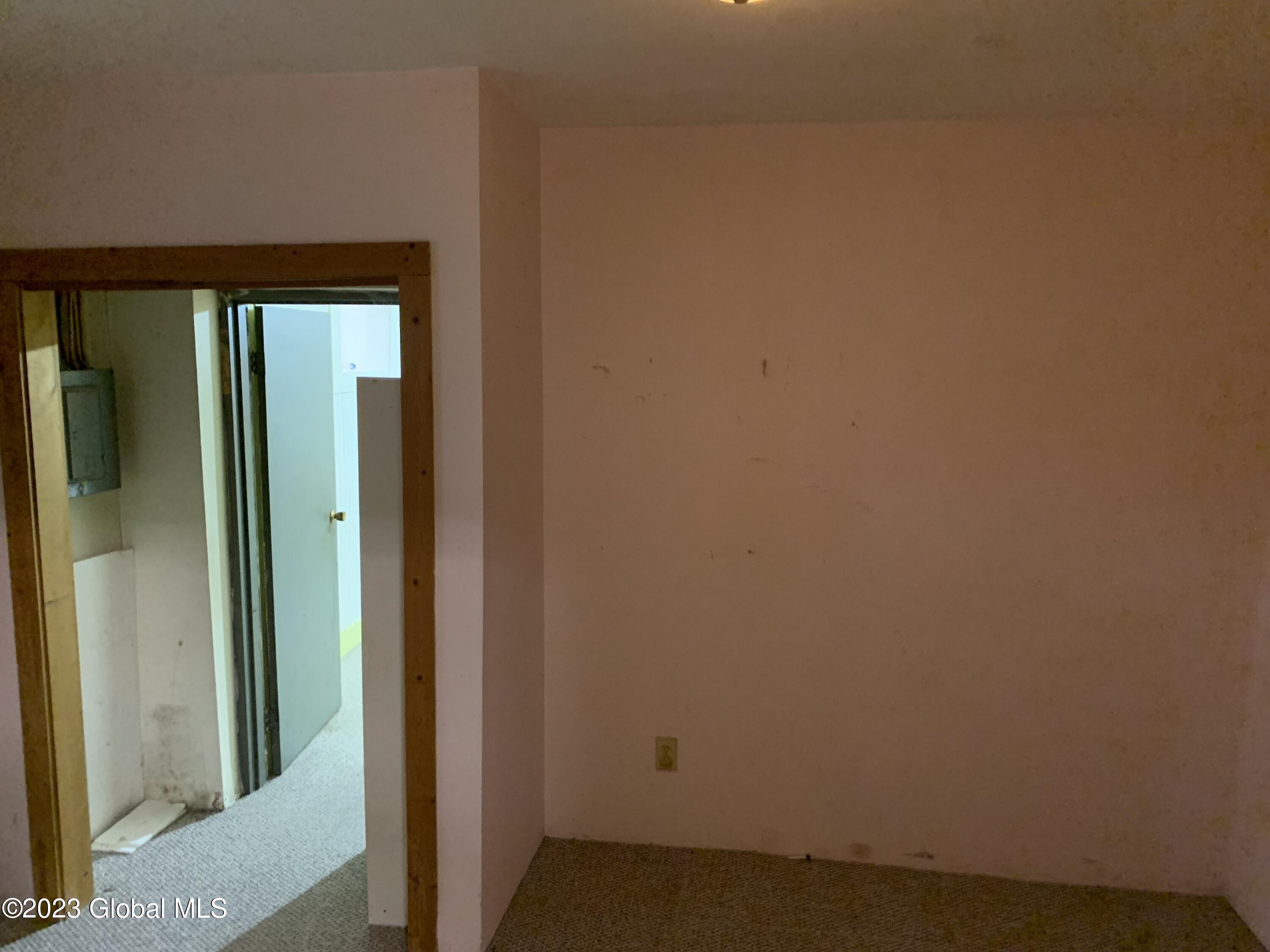 36 Tayer Road East Nassau, NY 12062 - Photo 26 of 34 Joan utility room