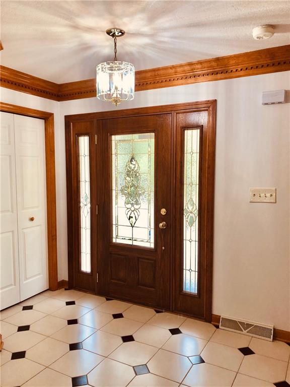 9040 Highland Road Pittsburgh, PA 15237 - Photo 2 of 25 Gallery Image 2
