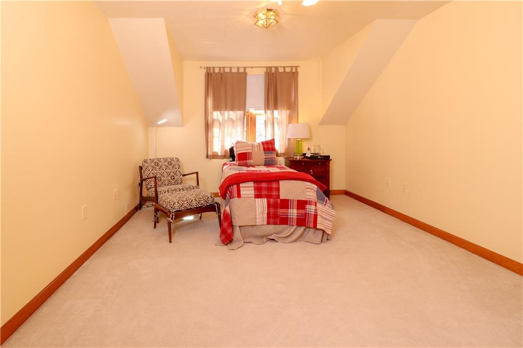 9040 Highland Road Pittsburgh, PA 15237 - Photo 13 of 25 Gallery Image 13