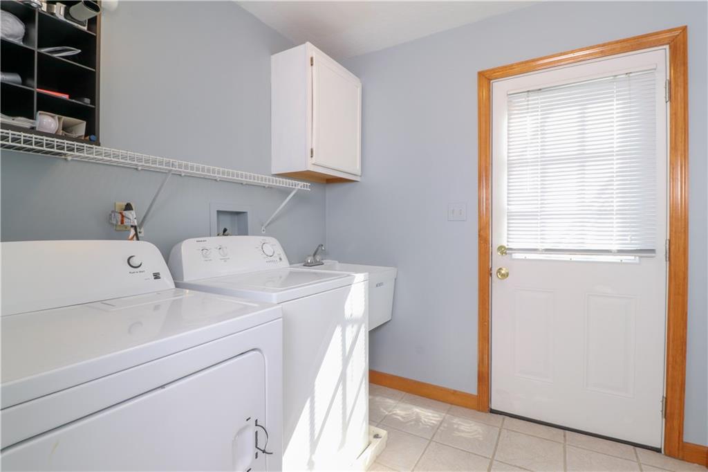 9040 Highland Road Pittsburgh, PA 15237 - Photo 17 of 25 Gallery Image 17