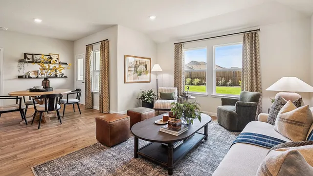 $325,990 | 121 Southridge Trail, Marble Falls, TX 78654