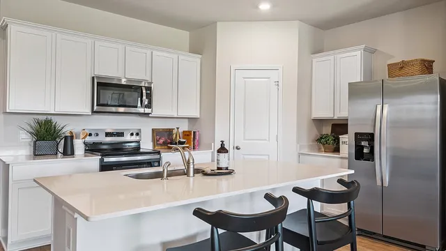 $325,990 | 121 Southridge Trail, Marble Falls, TX 78654