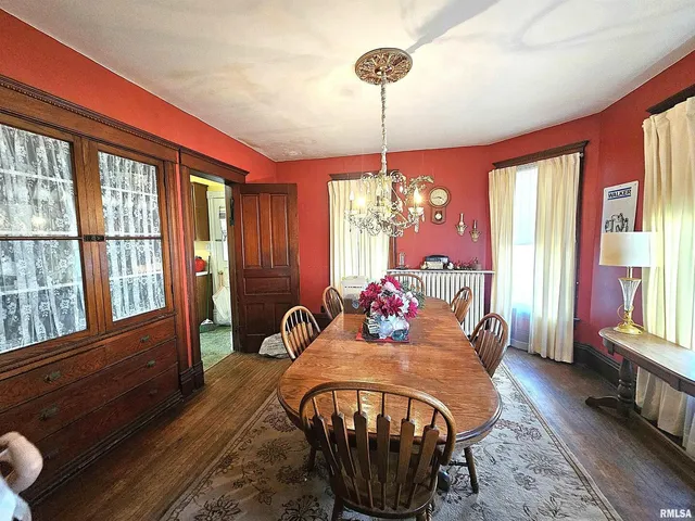 $109,900 | 115 East Court Street, Cambridge, IL 61238