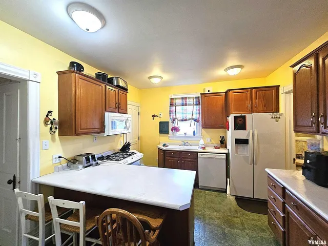 $109,900 | 115 East Court Street, Cambridge, IL 61238