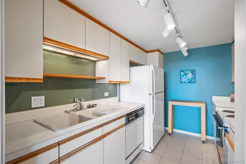 $345,000 | 1350 Lawrence Street, Unit 7C, Denver, CO 80204