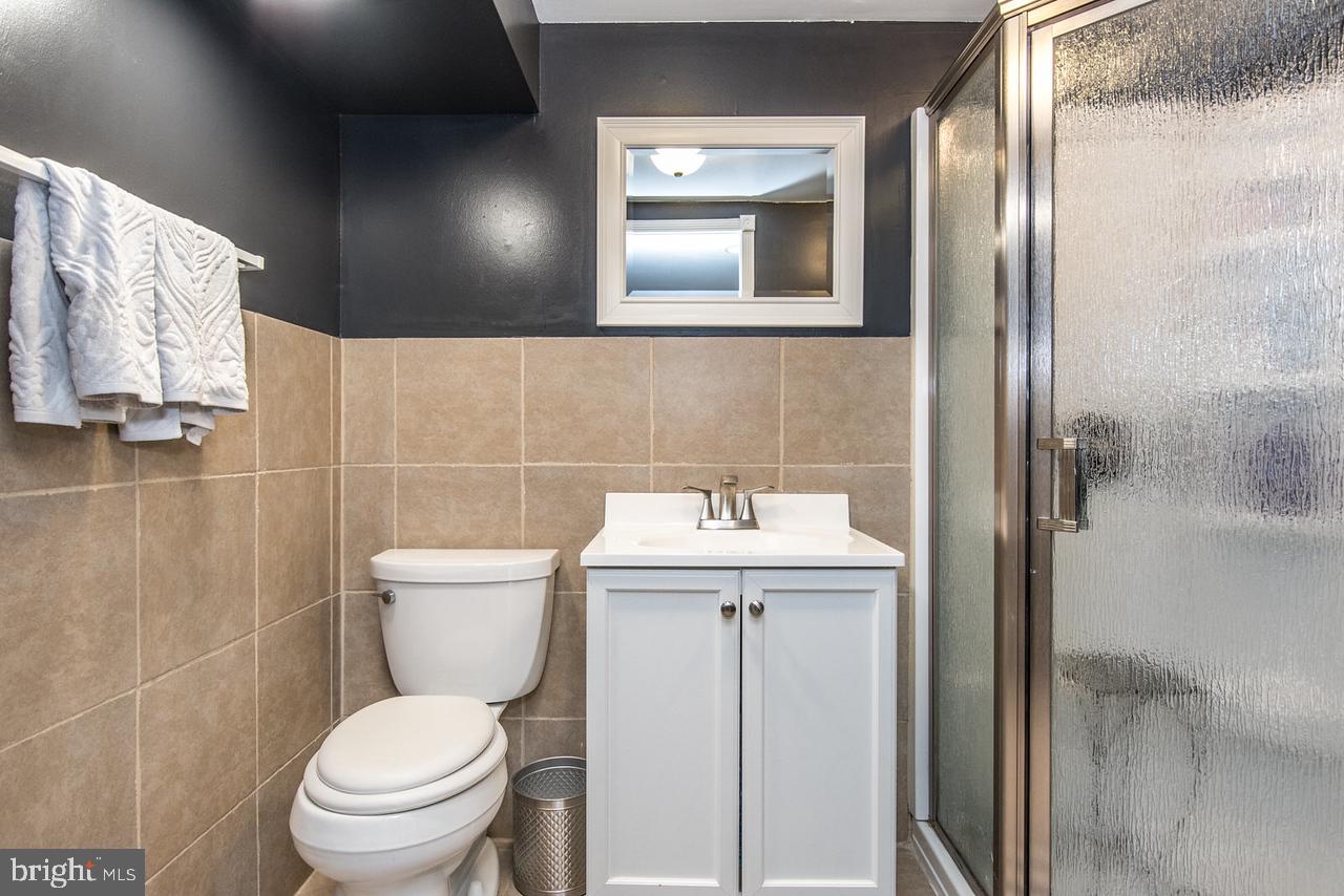 10648 Halstead Street Philadelphia, PA 19116 - Photo 26 of 36