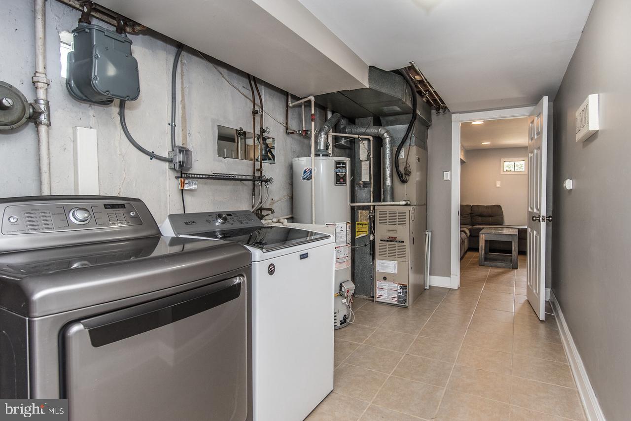 10648 Halstead Street Philadelphia, PA 19116 - Photo 30 of 36