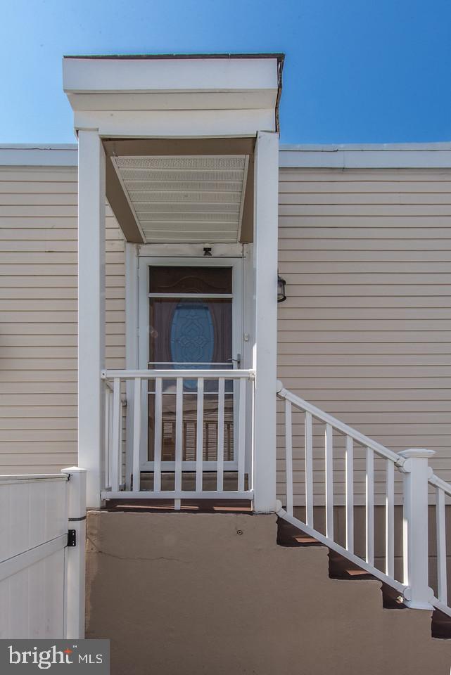 10648 Halstead Street Philadelphia, PA 19116 - Photo 5 of 36
