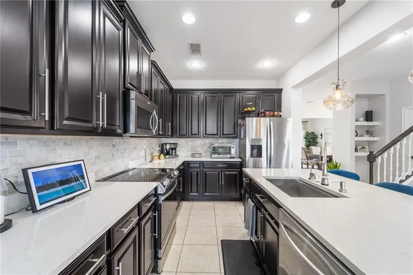 $570,000 | 12347 Streambed Drive, Riverview, FL 33579