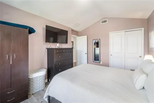 $570,000 | 12347 Streambed Drive, Riverview, FL 33579