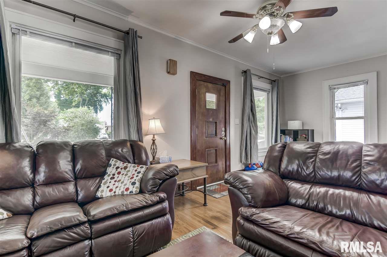 2248 South 10th Street Springfield, IL 62703 - Photo 12 of 36