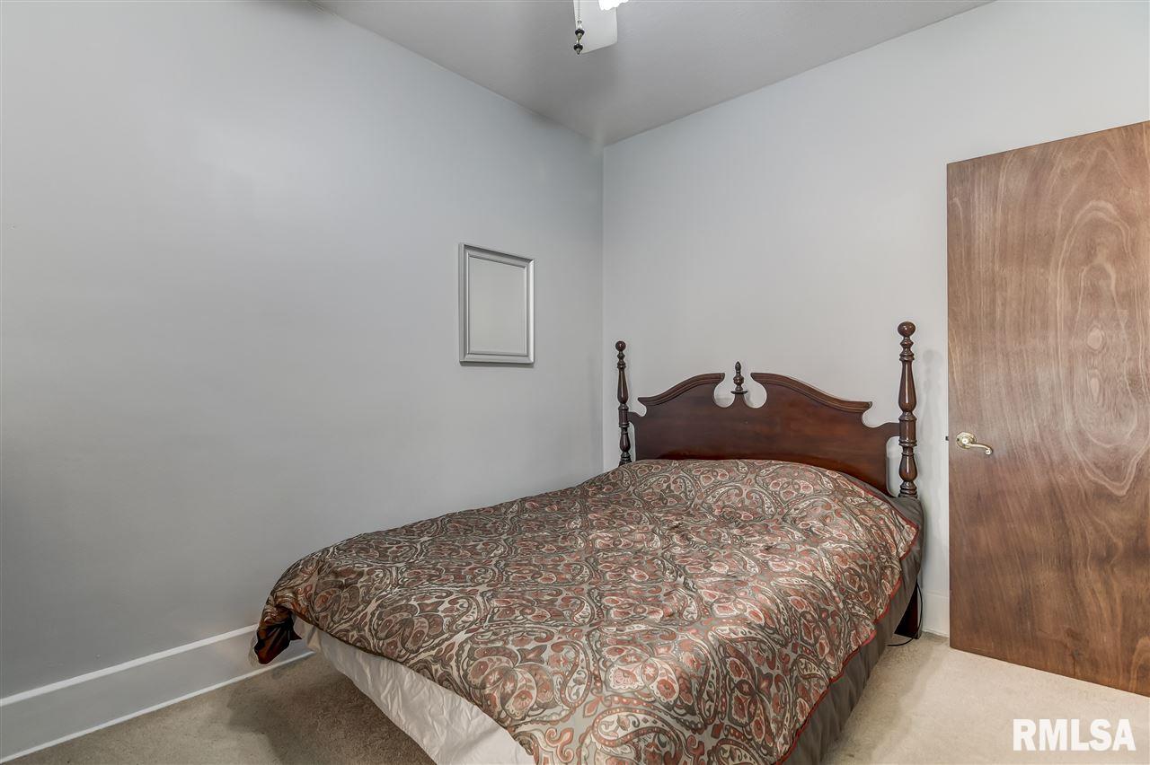 2248 South 10th Street Springfield, IL 62703 - Photo 21 of 36