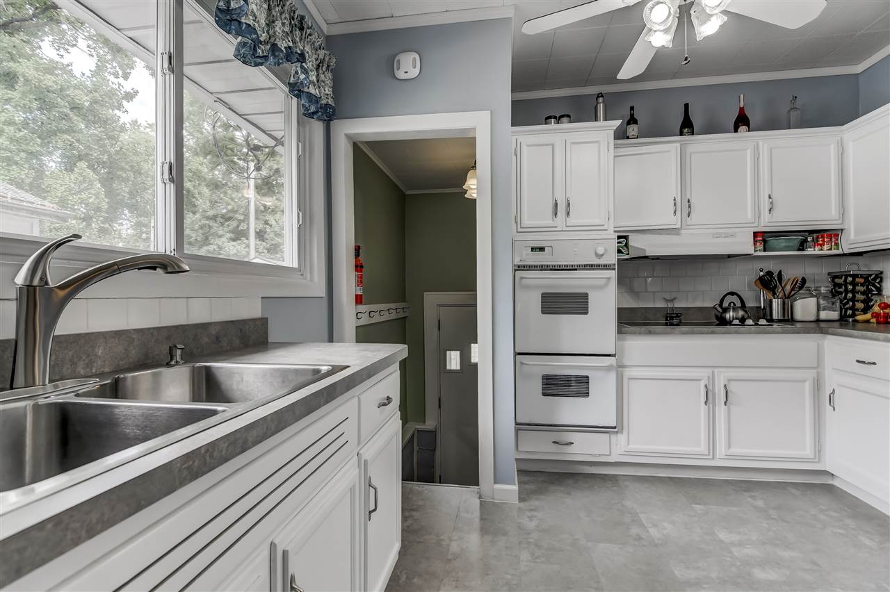 2248 South 10th Street Springfield, IL 62703 - Photo 5 of 36