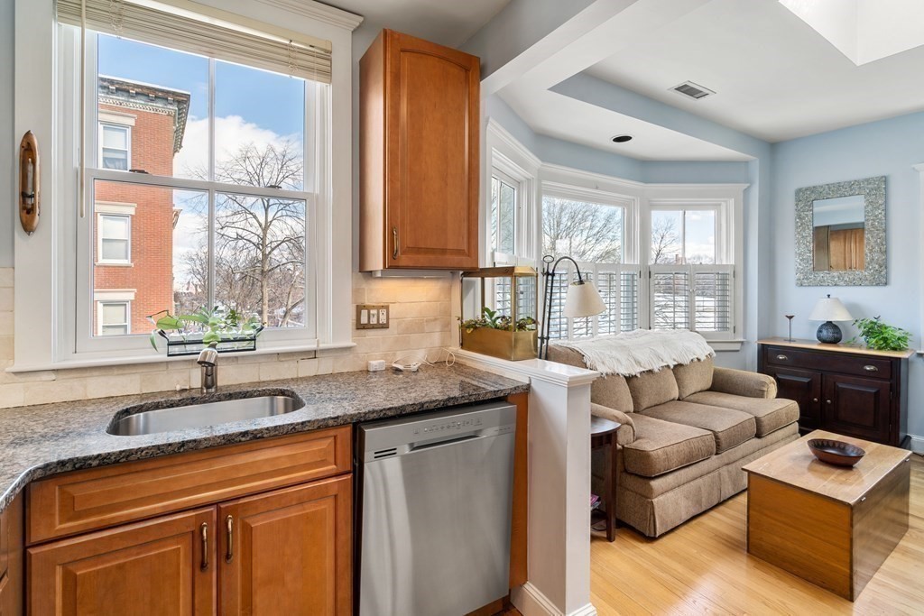 24 High Street, Unit 3 Boston, MA 02129 - Photo 4 of 15