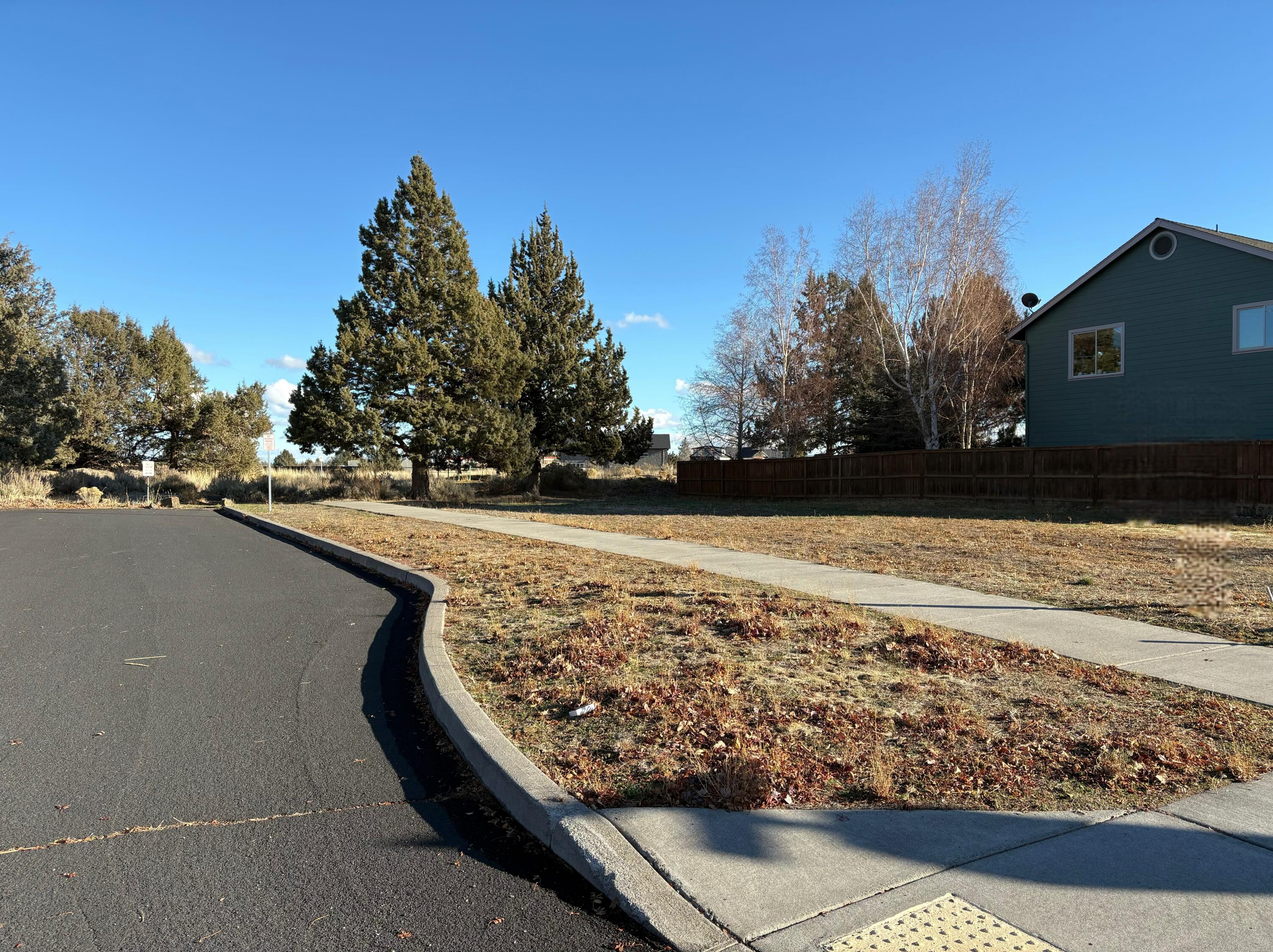 61698 Rigel Way Bend, OR 97702 - Photo 4 of 6 image3