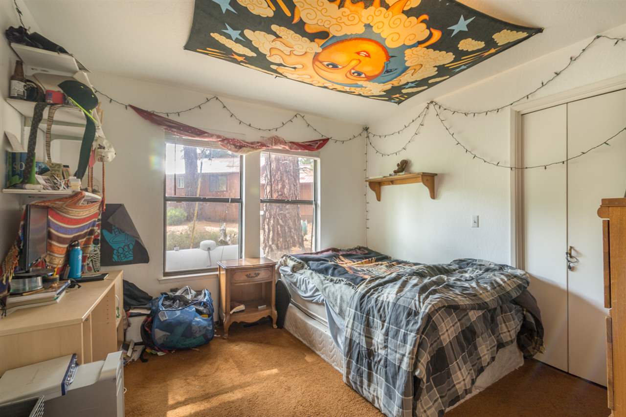 10569 Snowberry Road Truckee, CA 96161 - Photo 9 of 14 Gallery Image 9