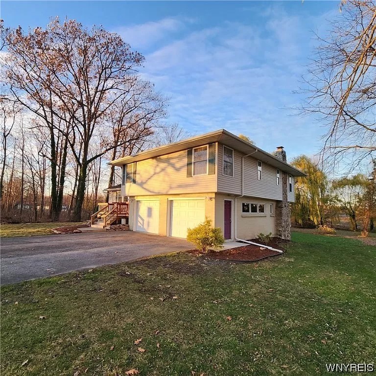 2443 Upper Mountain Road Lewiston, NY 14132 - Photo 2 of 17