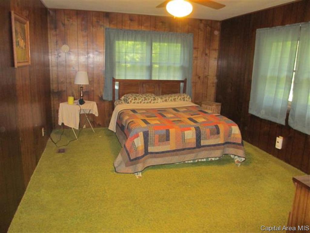 1711 Mt Zion Road Jacksonville, IL 62650 - Photo 12 of 15