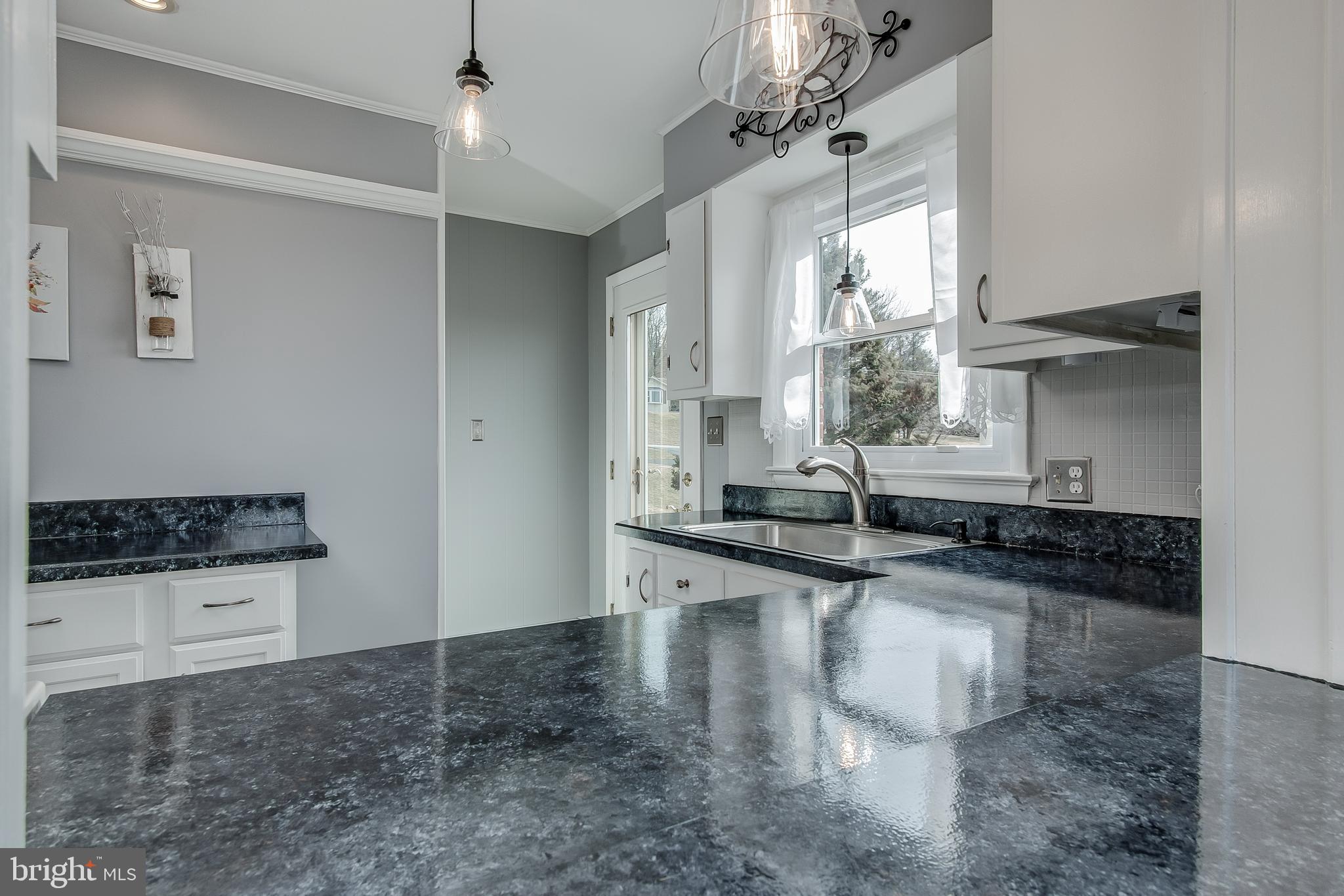 7418 Ridge Road Frederick, MD 21702 - Photo 13 of 58 Kitchen Pic 4