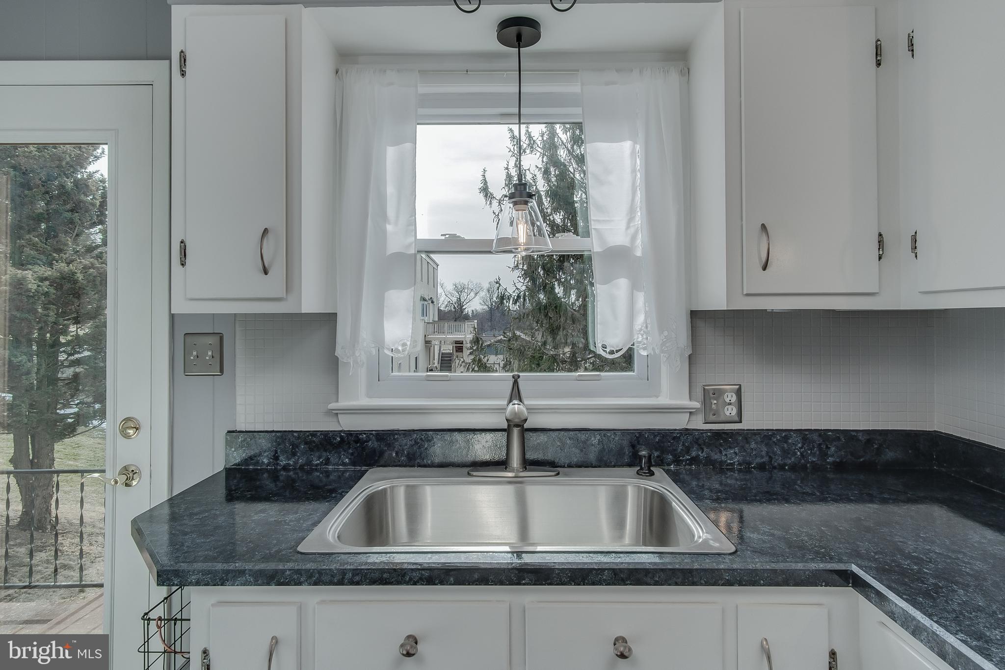 7418 Ridge Road Frederick, MD 21702 - Photo 15 of 58 Kitchen Pic 6