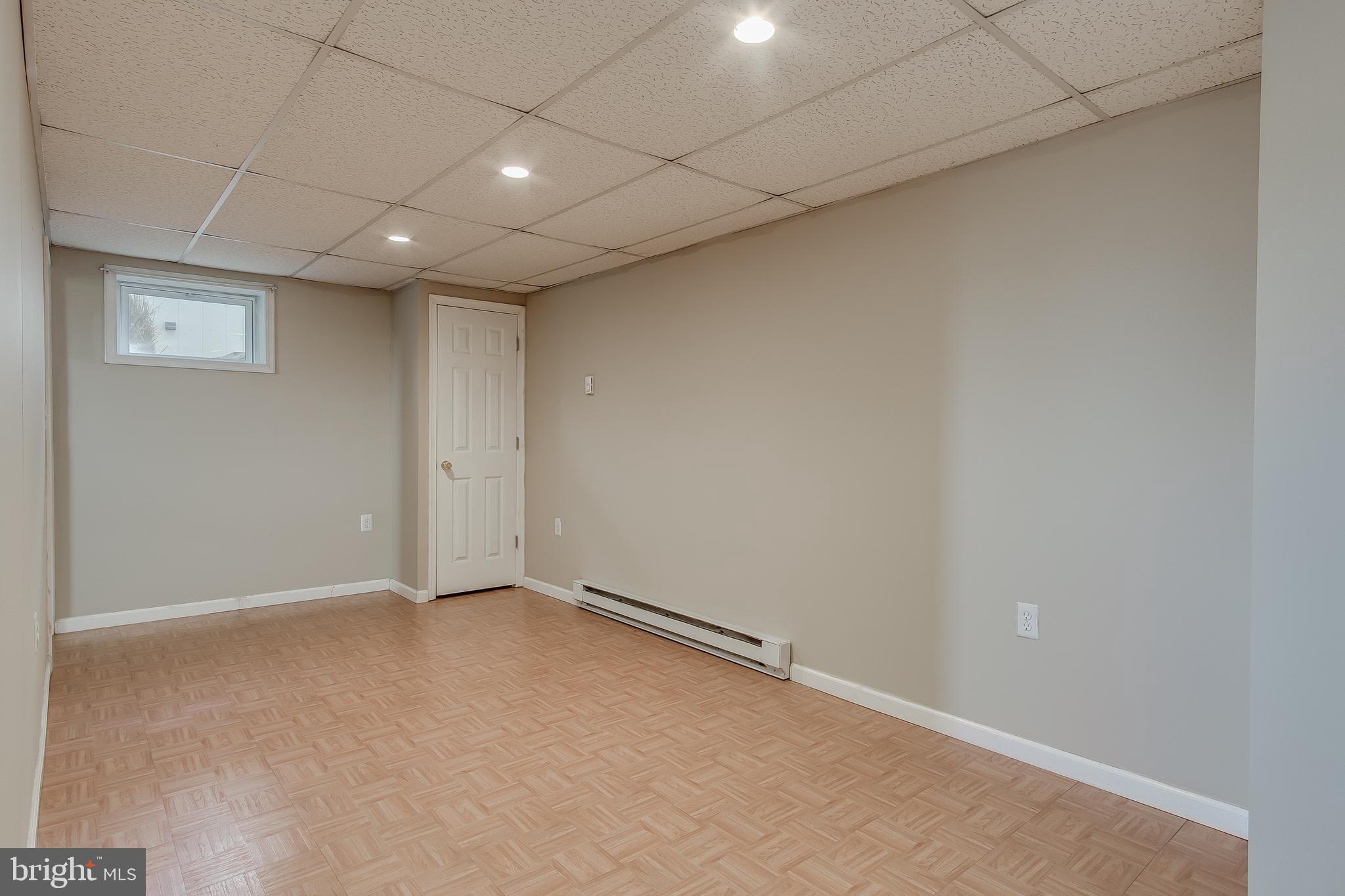 7418 Ridge Road Frederick, MD 21702 - Photo 31 of 58 Family room Pic 2
