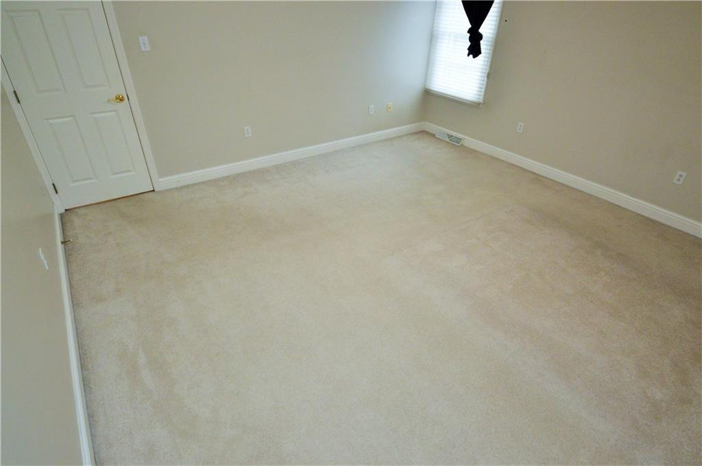 1300 Sara Court Coraopolis, PA 15108 - Photo 27 of 50 an empty room with a window