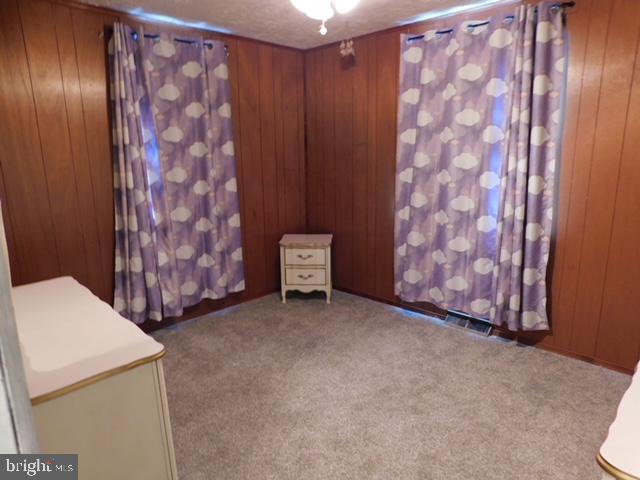 8215 Longpoint Road Dundalk, MD 21222 - Photo 17 of 22