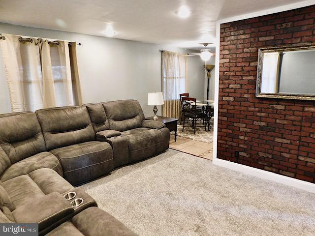 8215 Longpoint Road Dundalk, MD 21222 - Photo 4 of 22