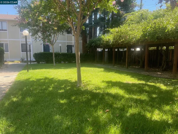 $290,000 | 1140 Detroit Avenue, Unit 14, Concord, CA 94520