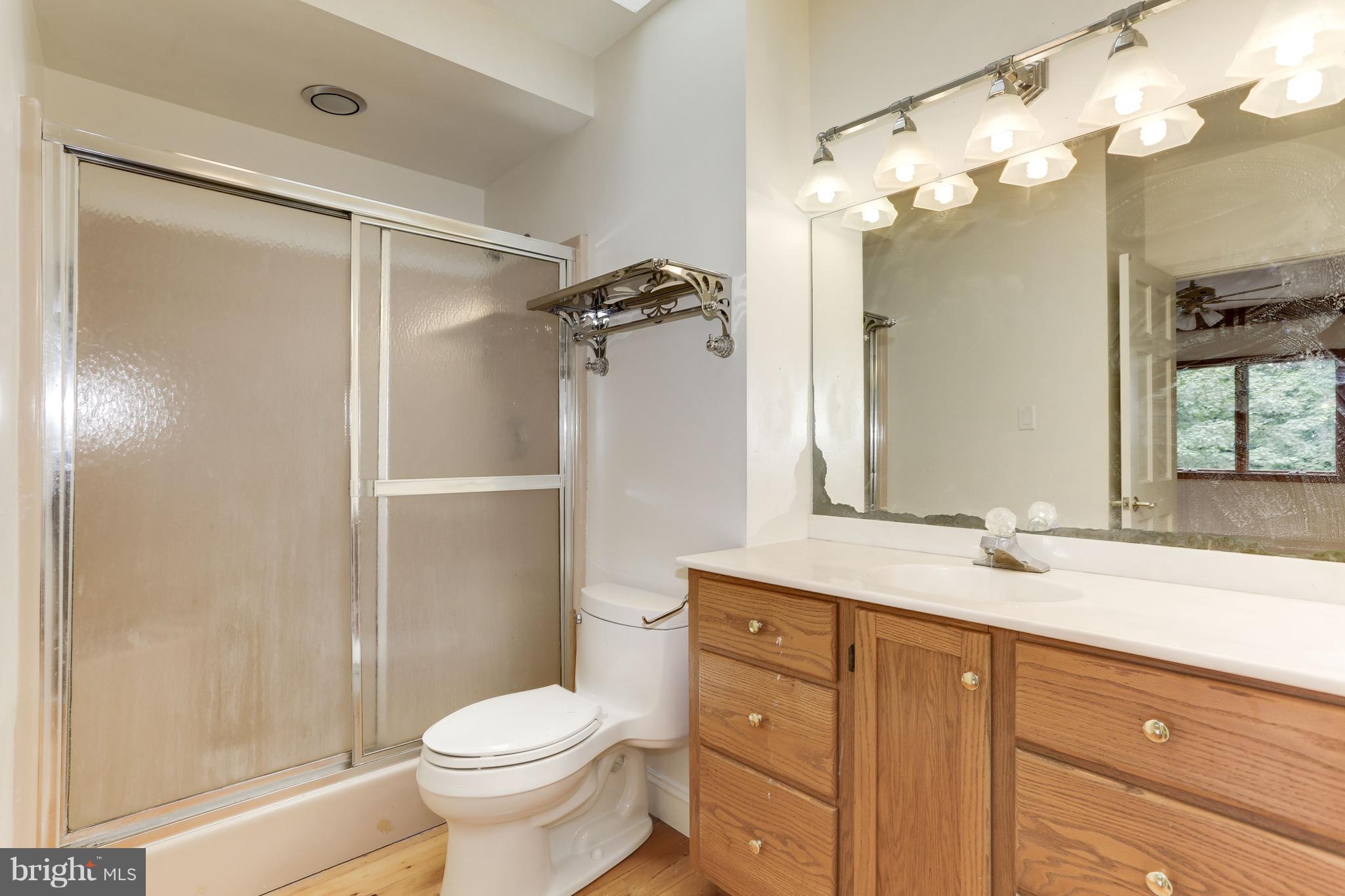 13191 Highland Road Highland, MD 20777 - Photo 19 of 30 Bath (Master)