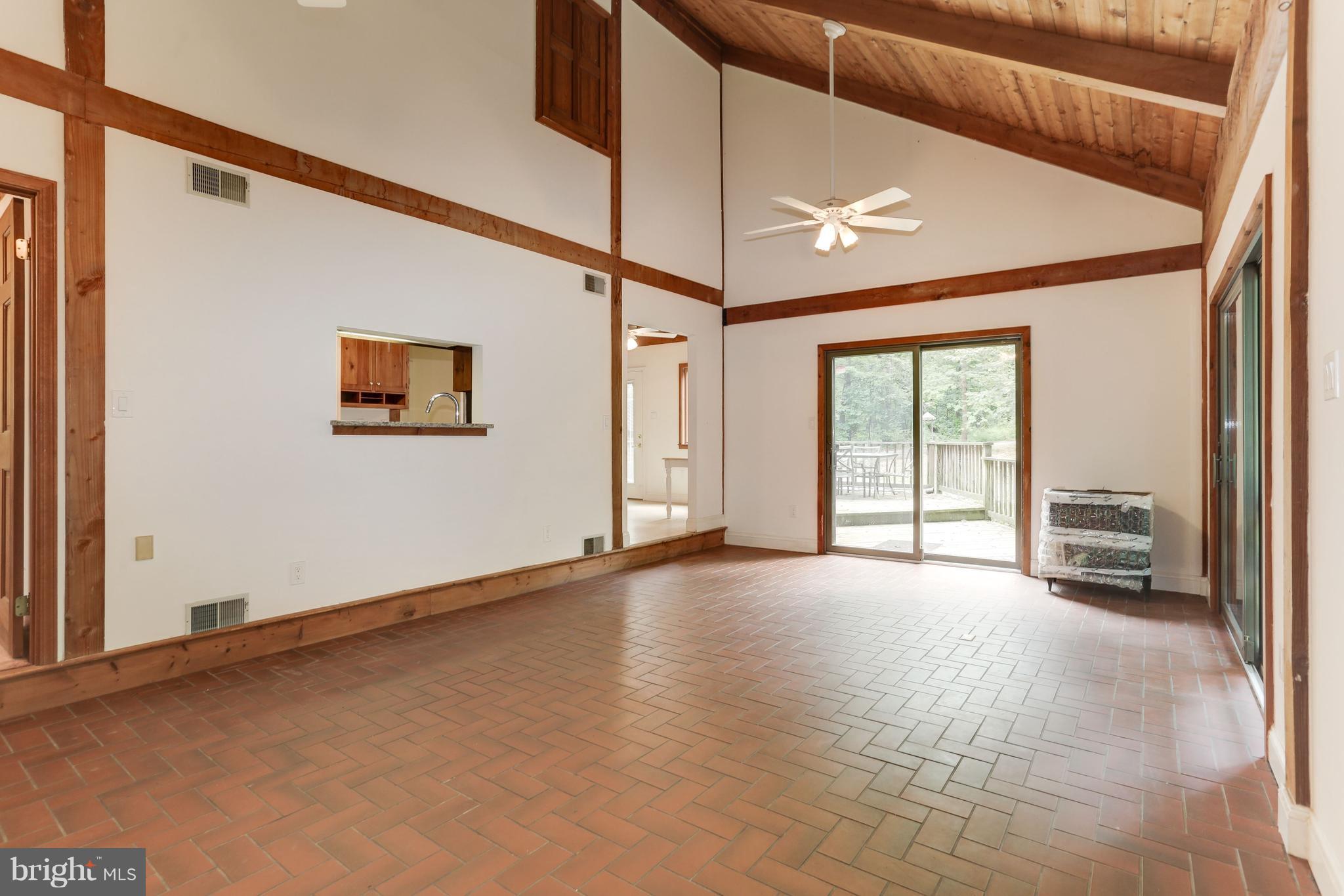 13191 Highland Road Highland, MD 20777 - Photo 9 of 30 Family Room