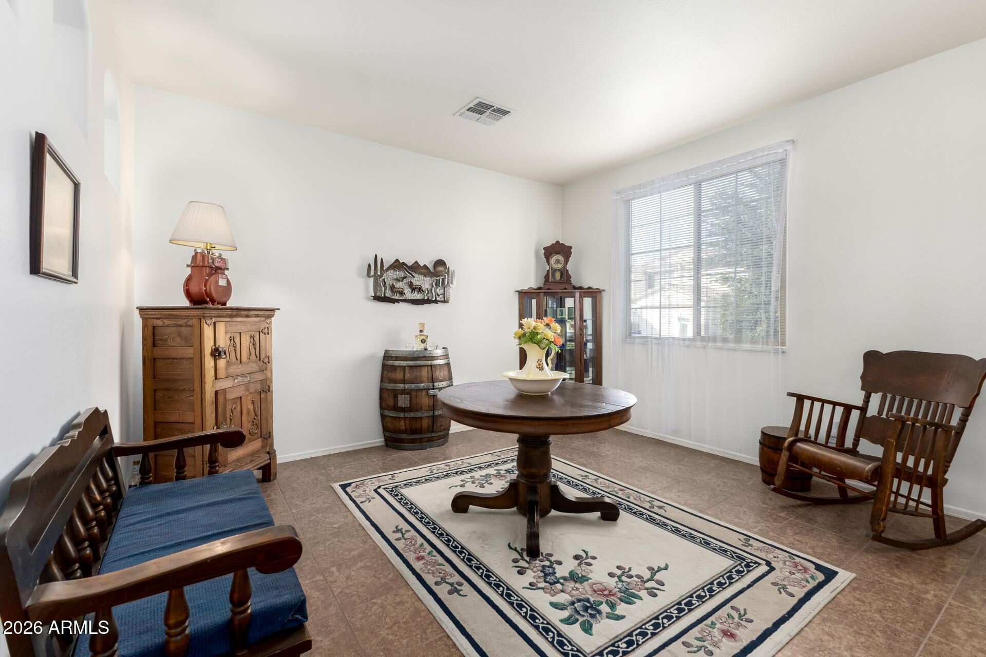 7129 West Carter Road Laveen, AZ 85339 - Photo 8 of 22 Family Room