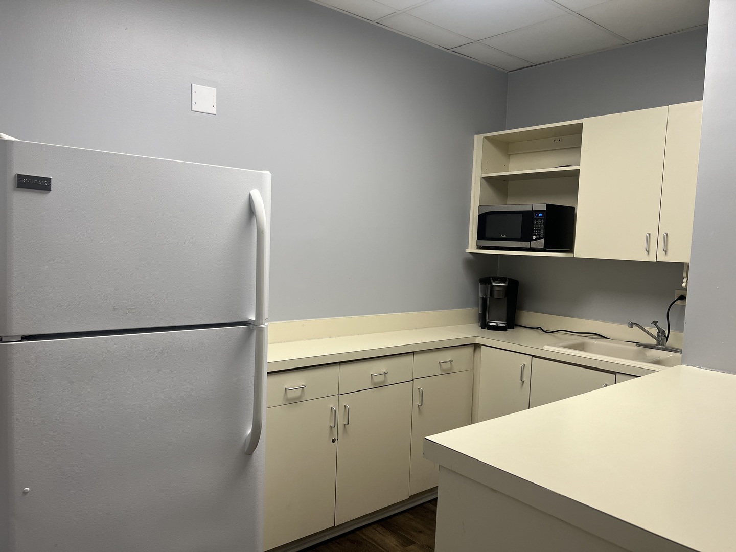 20 North Tower Road, Unit 12E Oak Brook, IL 60523 - Photo 12 of 14 Gallery Image 12
