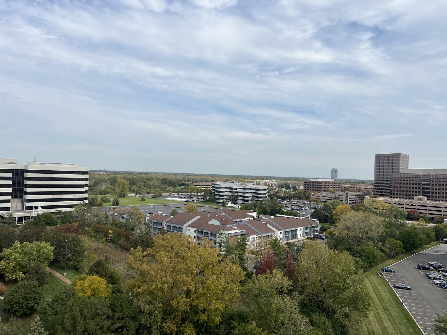 20 North Tower Road, Unit 12E Oak Brook, IL 60523 - Photo 6 of 14 Gallery Image 6
