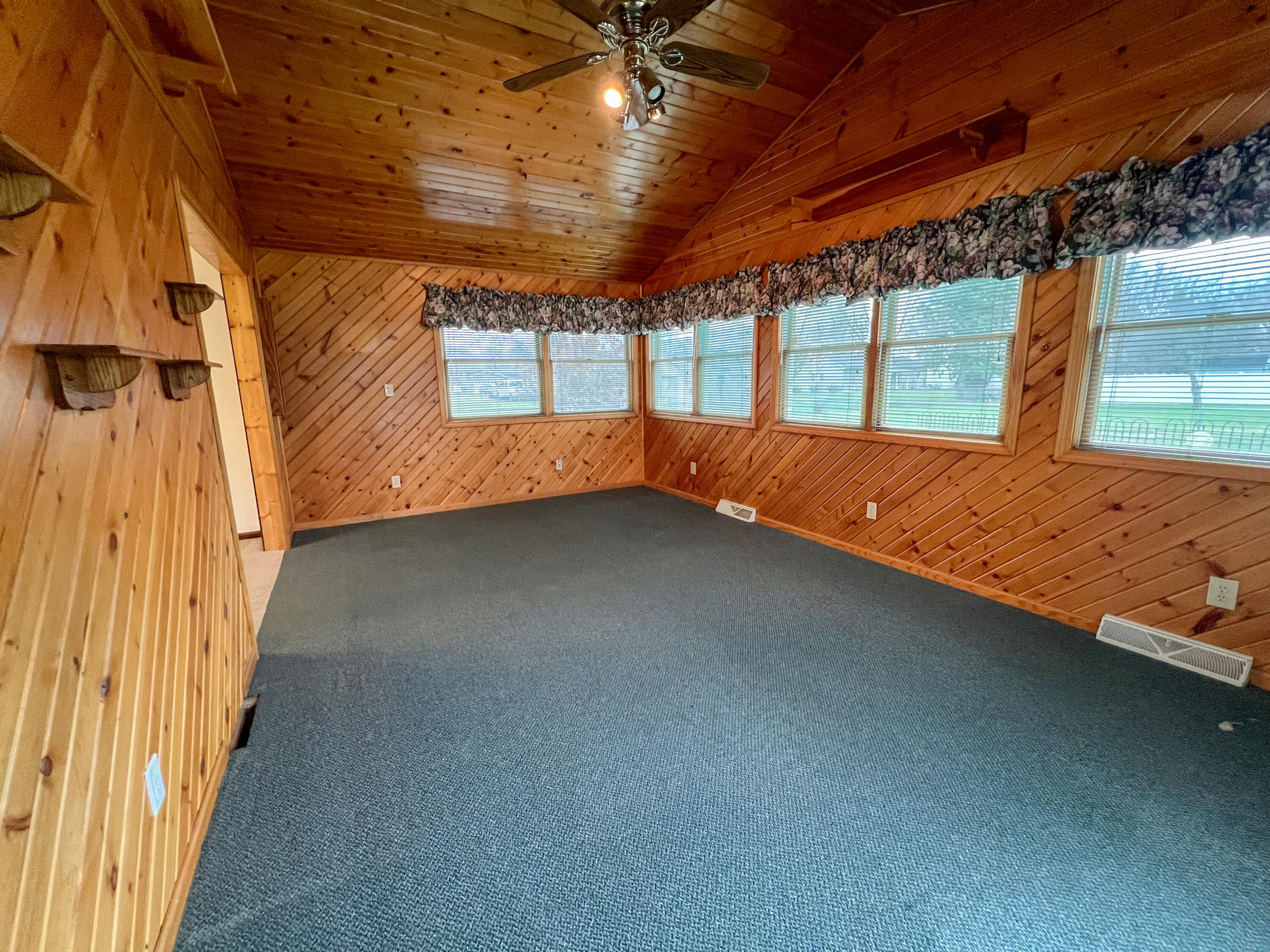 58437 Greenfield Court Three Rivers, MI 49093 - Photo 12 of 48 IMG_5724