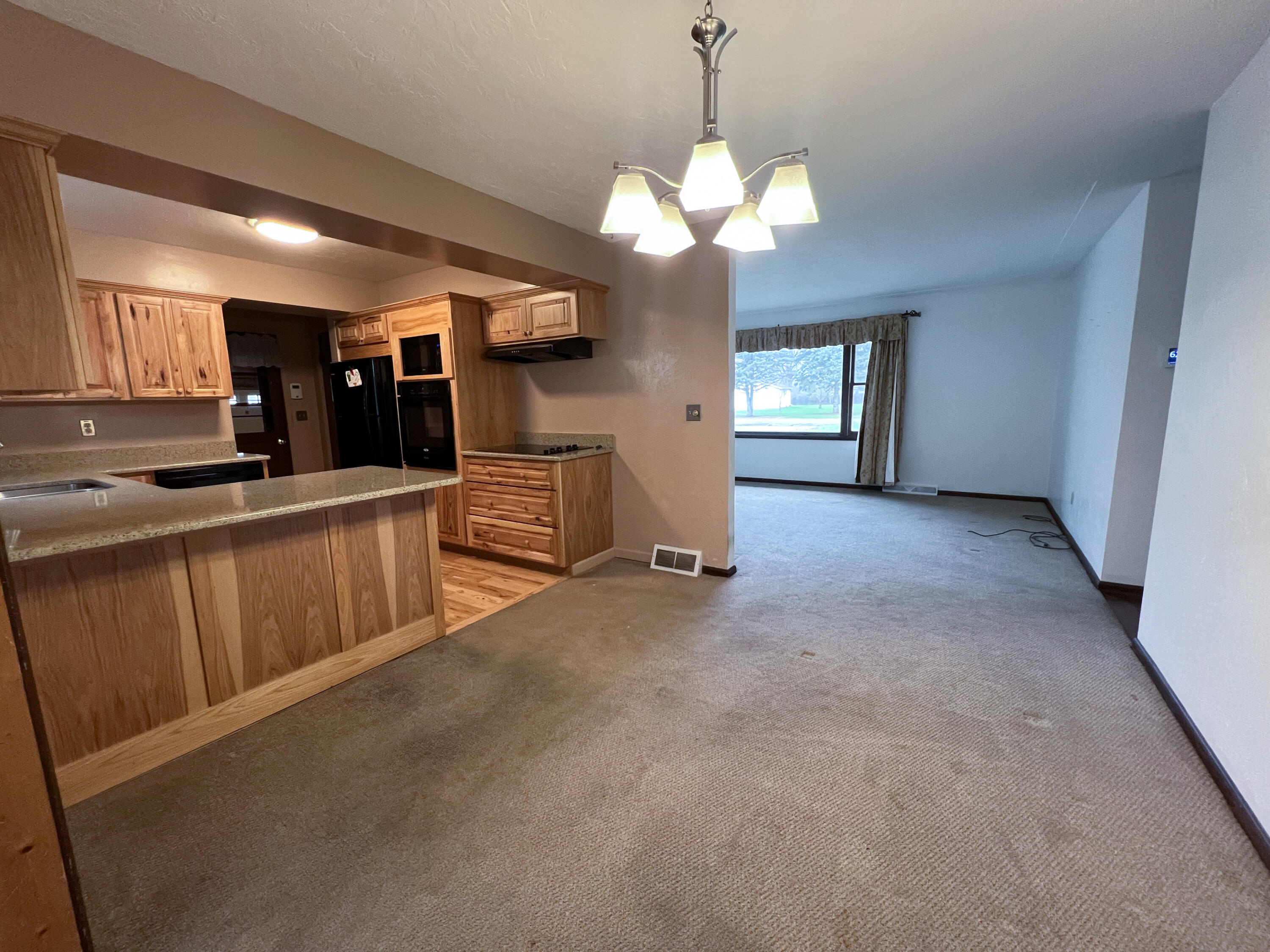 58437 Greenfield Court Three Rivers, MI 49093 - Photo 5 of 48 IMG_5726