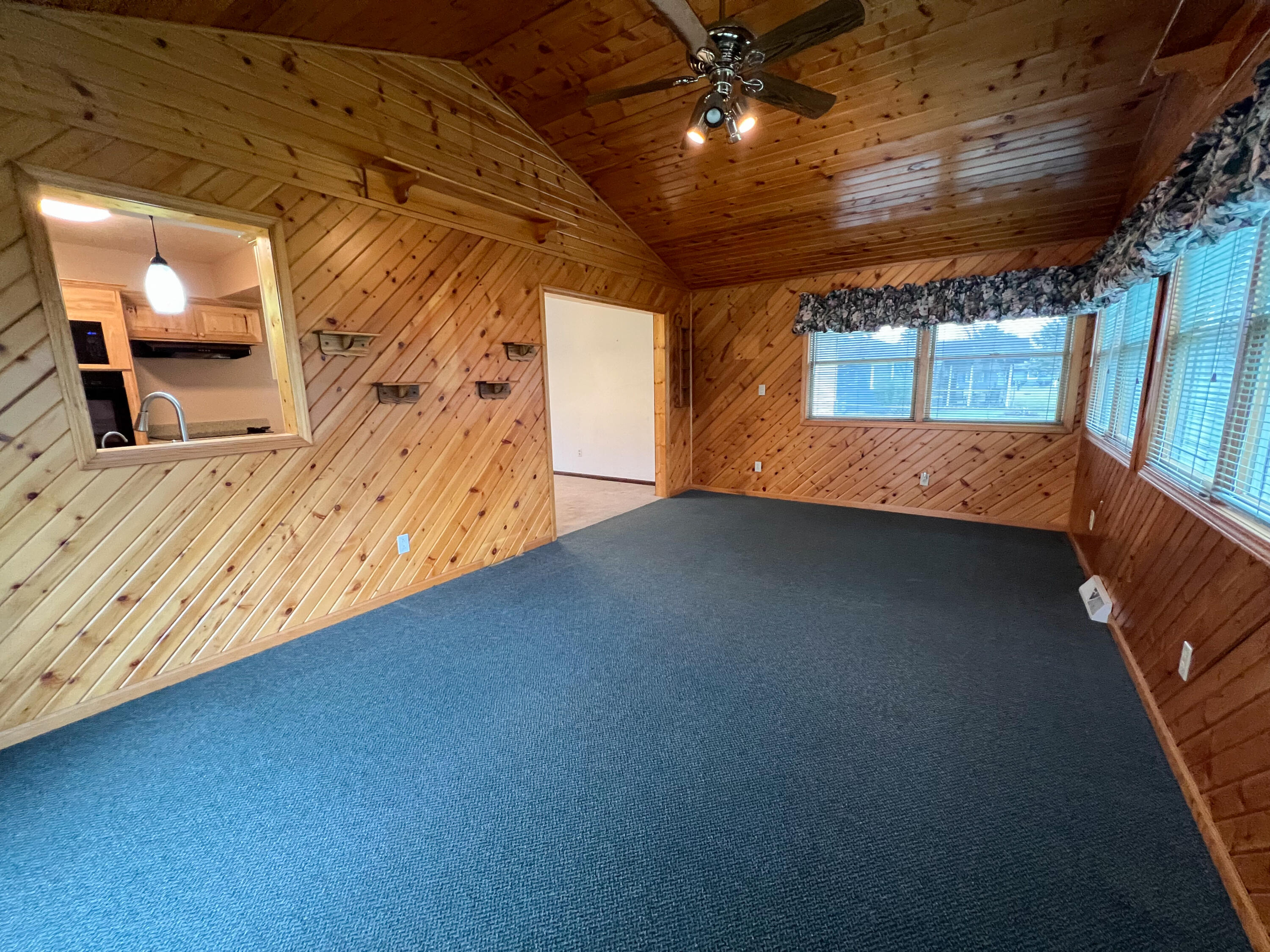 58437 Greenfield Court Three Rivers, MI 49093 - Photo 10 of 48 IMG_5723