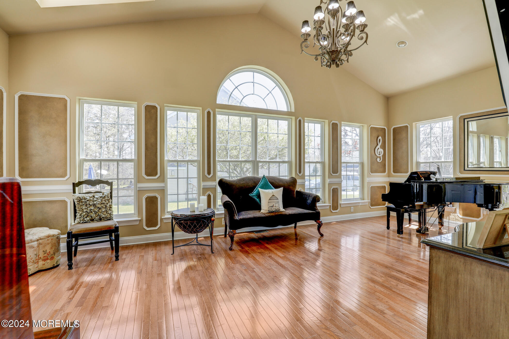 9 Emily Road Manalapan, NJ 07726 - Photo 10 of 35 12 - Conservatory