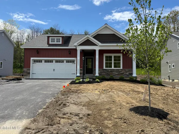 $670,000 | 16 Quail Run, Voorheesville, NY 12186