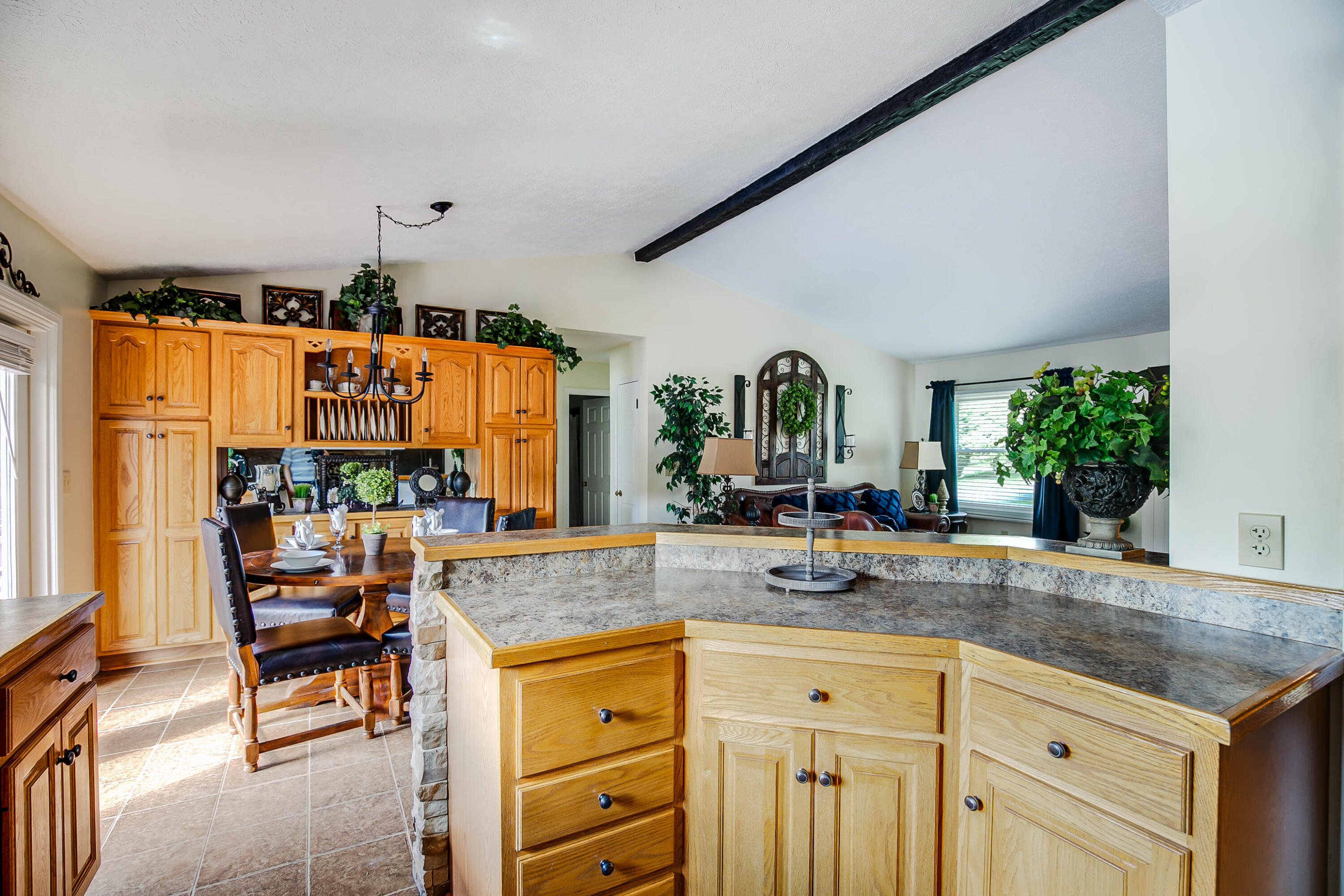 915 Hidden Valley Road Kingsport, TN 37663 - Photo 13 of 43 Hidden Valley Rd-13
