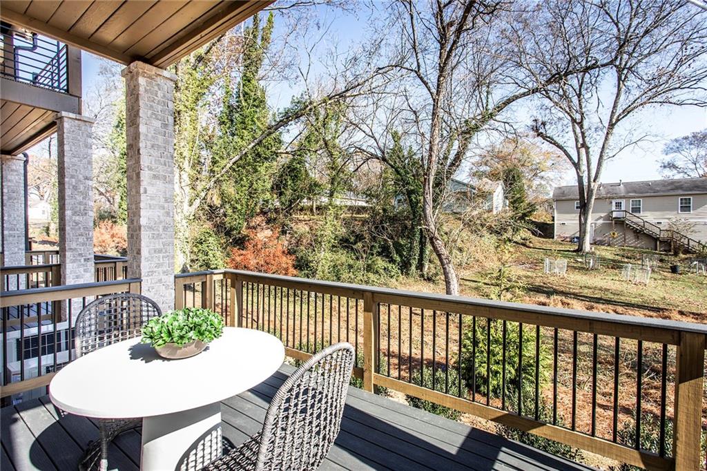 102 Bridgecrest Road Roswell, GA 30075 - Photo 14 of 30